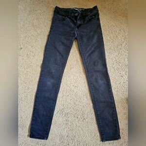 American Eagle Low-Rise Skinny Jeans